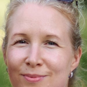 Lázárné Halmos Zsuzsanna